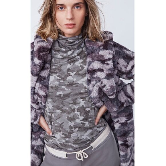 B New York Camo Plush Hooded Coat - Picture 2 of 2